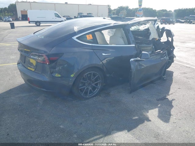 2020 TESLA MODEL 3 5YJ3E1EB9LF628577 Photo 3