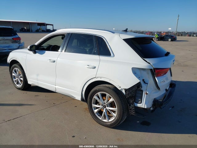 2024 AUDI Q3 WA1DECF31R1087849 Photo 2