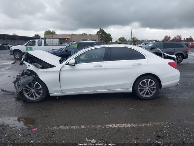 55SWF4KB3GU148782 Mercedes-Benz C 300 4matic