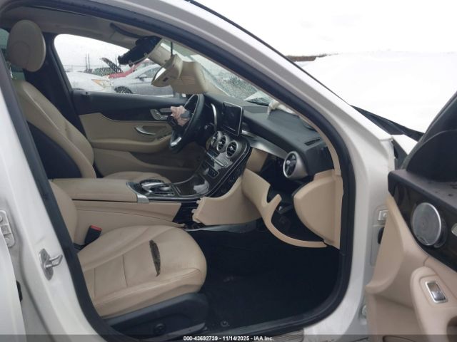 2016 MERCEDES-BENZ C 300 55SWF4KB3GU148782 Photo 4