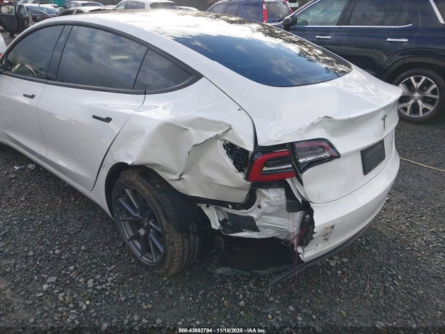 2021 TESLA MODEL 3 5YJ3E1EB8MF037979 Photo 5