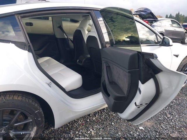 2021 TESLA MODEL 3 5YJ3E1EB8MF037979 Photo 7