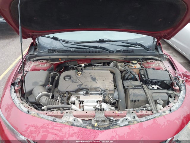 1G1ZD5ST1JF267655 Chevrolet MALIBU LT