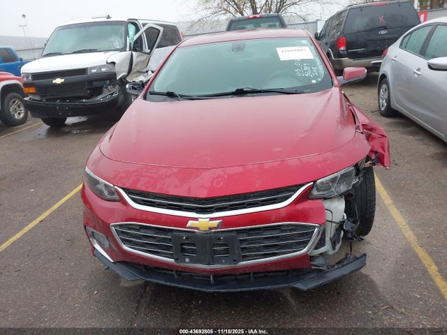 1G1ZD5ST1JF267655 Chevrolet MALIBU LT