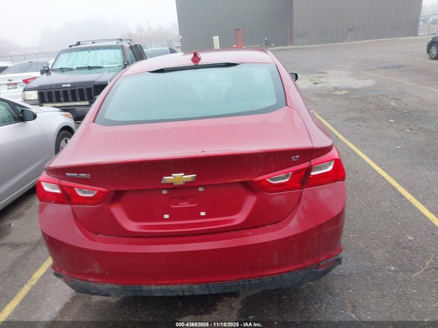 1G1ZD5ST1JF267655 Chevrolet MALIBU LT