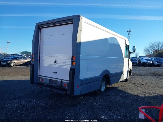JALB4T177H7W00588 Isuzu Reach