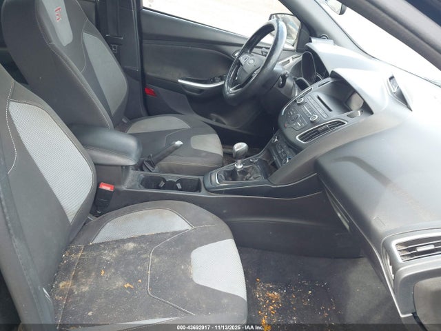 2017 FORD FOCUS ST 1FADP3L97HL301549 Photo 4