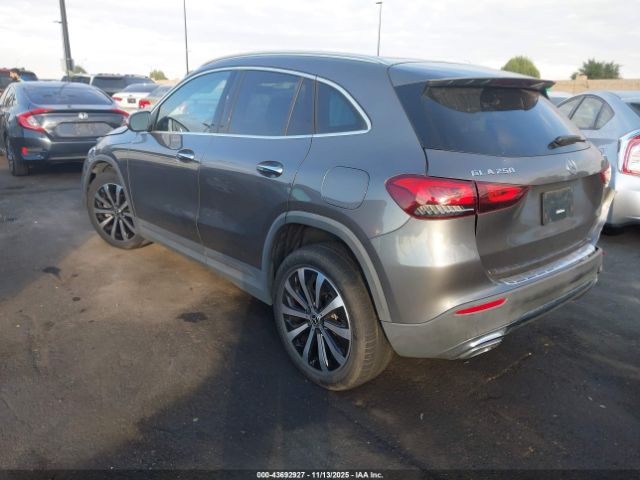 2022 MERCEDES-BENZ GLA W1N4N4HB5NJ408858 Photo 2