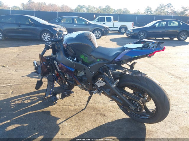 2023 KAWASAKI ZX1002 JKBZXVM10PA004479 Photo 2