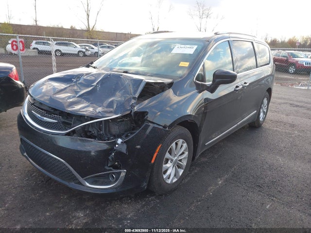 Aukcja sprzedaży 2018 Chrysler Pacifica Touring L, vin: 2C4RC1BG4JR353508, numer aukcji: 43692980