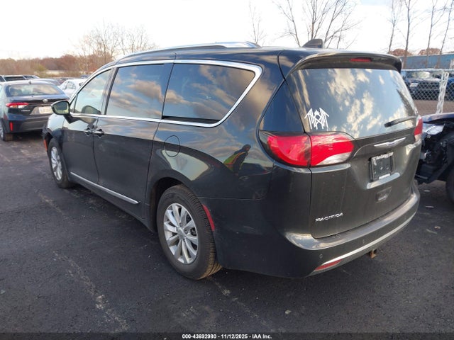 Aukcja sprzedaży 2018 Chrysler Pacifica Touring L, vin: 2C4RC1BG4JR353508, numer aukcji: 43692980
