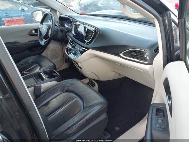 Aukcja sprzedaży 2018 Chrysler Pacifica Touring L, vin: 2C4RC1BG4JR353508, numer aukcji: 43692980