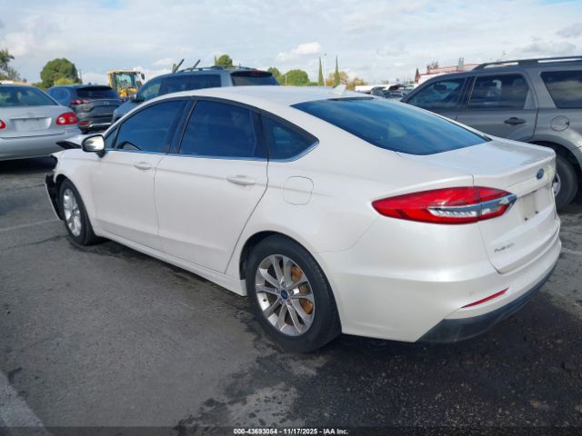 2019 FORD FUSION 3FA6P0HD6KR104157 Photo 2