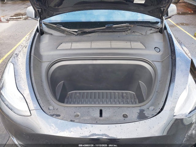2024 TESLA MODEL Y 7SAYGDEF8RF089515 Photo 9