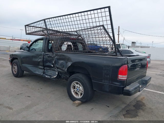 2000 DODGE DAKOTA 1B7GL22X7YS661326 Photo 2