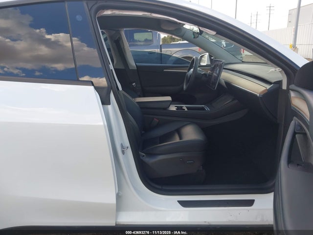 2023 TESLA MODEL Y 7SAYGDEEXPA031407 Photo 4