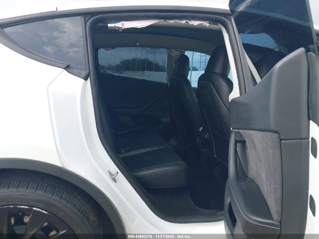 2023 TESLA MODEL Y 7SAYGDEEXPA031407 Photo 7