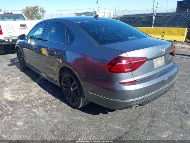 2018 VOLKSWAGEN PASSAT 1VWAA7A3XJC019963 Photo 2