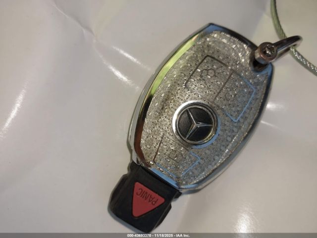 2013 MERCEDES-BENZ C 250 WDDGF4HBXDR260181 Photo 10