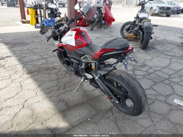 2024 TRIUMPH MOTORCYCLE STREET TRIPLE SMTA614KXRTBJ7654 Photo 2