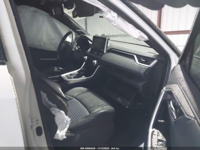 2021 TOYOTA RAV4 HYBRID 4T3E6RFV5MU063091 Photo 4