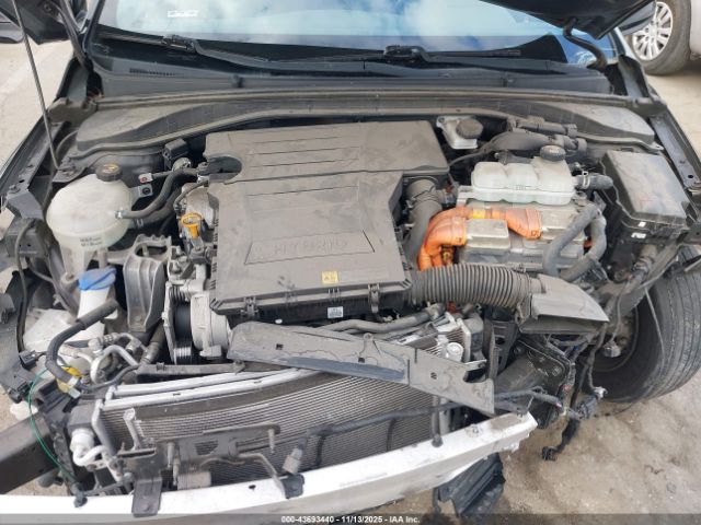 2019 HYUNDAI IONIQ HYBRID KMHC75LC4KU132844 Photo 9