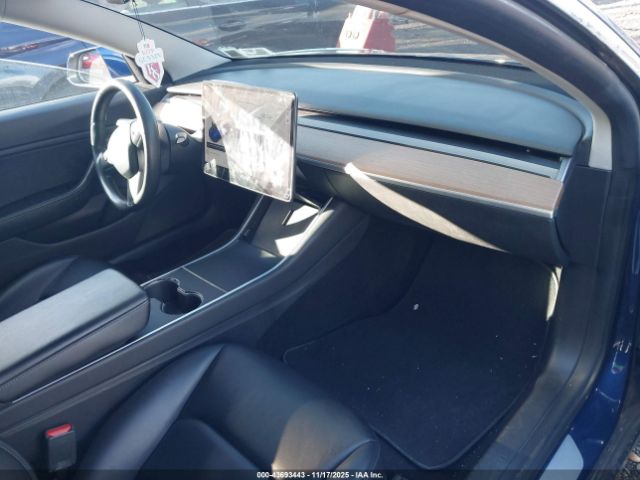 2019 TESLA MODEL 3 5YJ3E1EB8KF414937 Photo 4