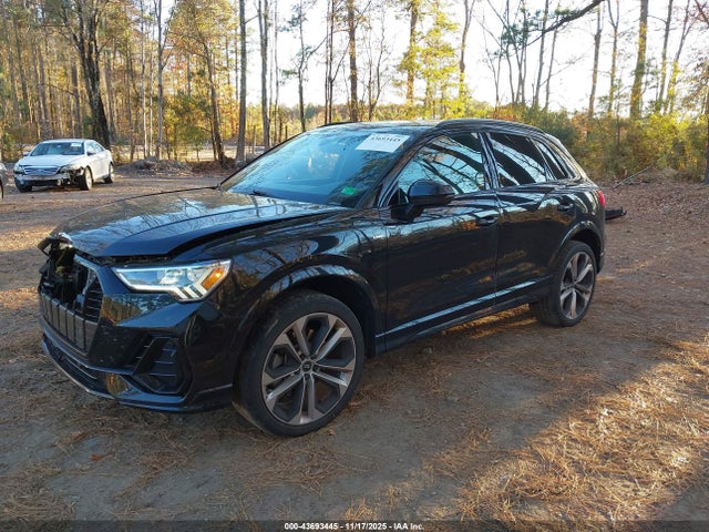 2022 AUDI Q3 WA1EECF37N1043921 Photo 1