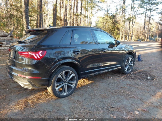 2022 AUDI Q3 WA1EECF37N1043921 Photo 3