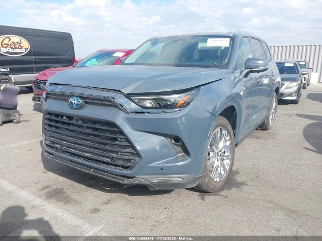 Toyota t24a-fts 2024 5TDAAAB59RS017504 Image 2