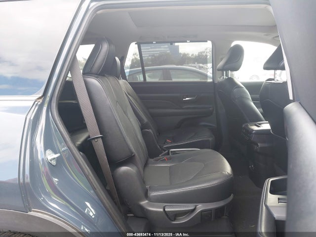 Toyota t24a-fts 2024 5TDAAAB59RS017504 Image 8