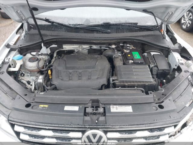 2018 VOLKSWAGEN TIGUAN 3VV3B7AX6JM033807 Photo 9