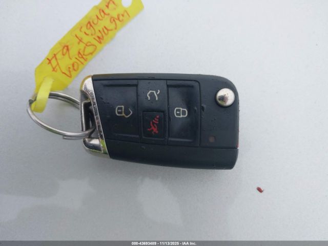 2018 VOLKSWAGEN TIGUAN 3VV3B7AX6JM033807 Photo 10