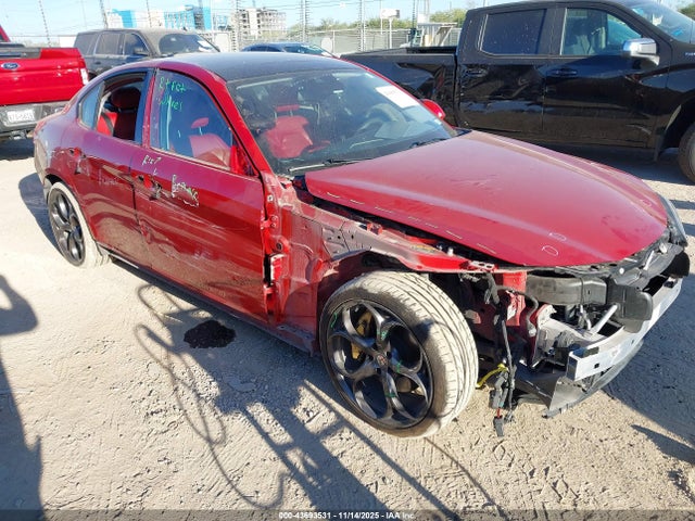 2018 ALFA ROMEO GIULIA ZARFAECN3J7569984