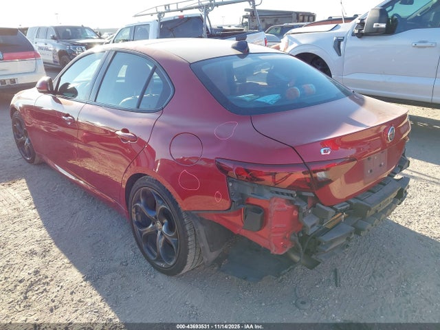 2018 ALFA ROMEO GIULIA ZARFAECN3J7569984 Photo 2