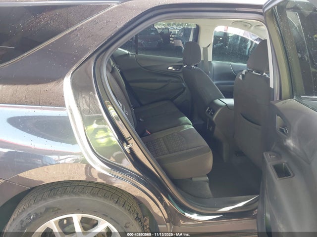 Продаж на аукціоні авто 2022 Chevrolet Equinox Awd Lt, vin: 3GNAXUEV4NS187326, номер лоту: 43693569