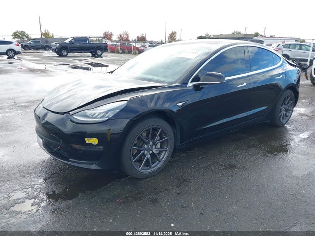 2018 TESLA MODEL 3 5YJ3E1EA7JF171711 Photo 1