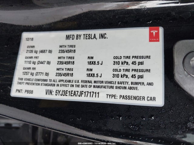 2018 TESLA MODEL 3 5YJ3E1EA7JF171711 Photo 8