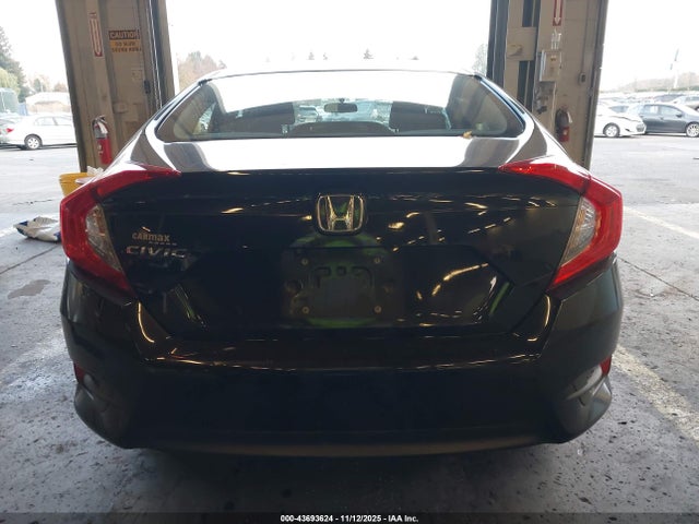 Honda Civic Lx 2018 2HGFC2F54JH523729 Image 16