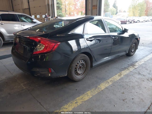 Honda Civic Lx 2018 2HGFC2F54JH523729 Image 4