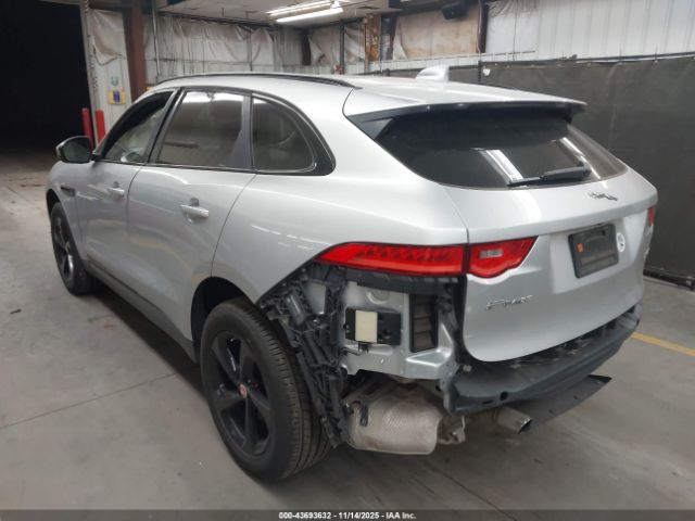 2018 JAGUAR F-PACE SADCJ2FX8JA278820 Photo 2