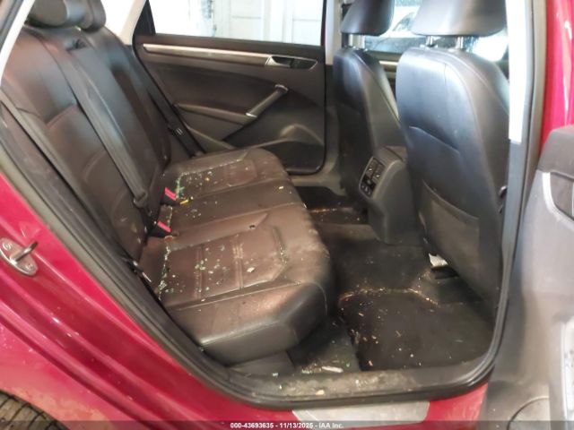 2017 VOLKSWAGEN PASSAT 1VWGT7A35HC020033 Photo 7