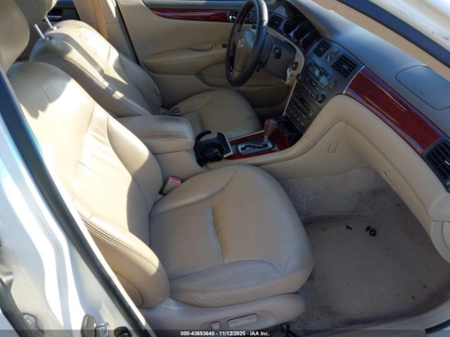 2003 LEXUS ES 300 JTHBF30G330118276 Photo 4