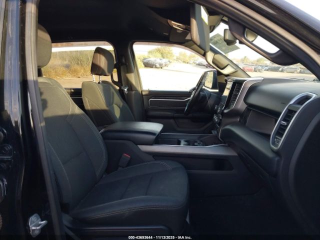 2019 RAM 1500 1C6SRFFT1KN747171 Photo 4