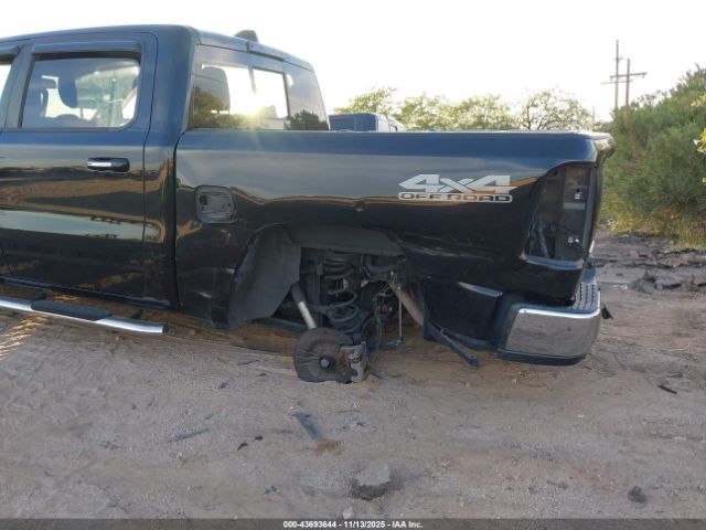 2019 RAM 1500 1C6SRFFT1KN747171 Photo 5