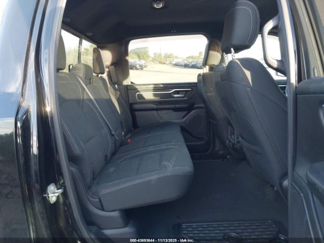 2019 RAM 1500 1C6SRFFT1KN747171 Photo 7