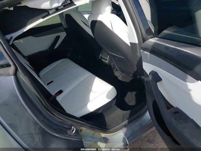 2026 TESLA MODEL Y 7SAYGDEE7TA468338 Photo 7