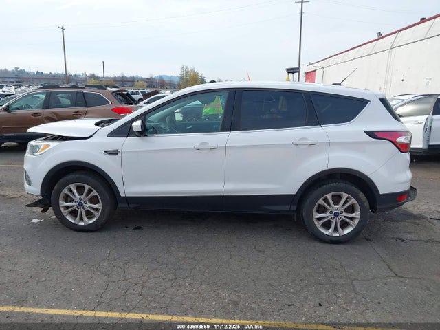 Ford ESCAPE SE 2017 1FMCU9GD5HUE17550 Image 15