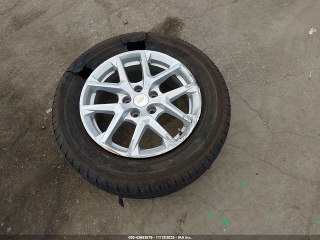 3GNAXHEV3NS246440 Chevrolet Equinox Fwd Ls