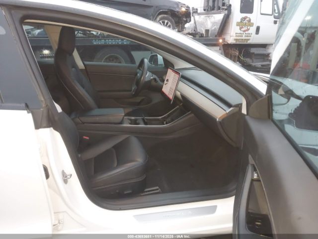 2018 TESLA MODEL 3 5YJ3E1EB8JF088796 Photo 4